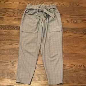 Athleta Women's Gray plaid Tie-Waist Pants. 
Good condition. Non smoking home.